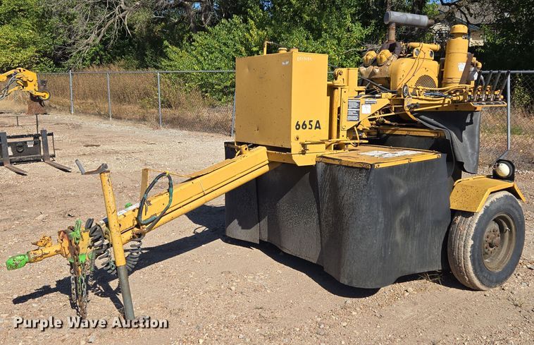 1985 Vermeer  665A stump grinder - MS9870