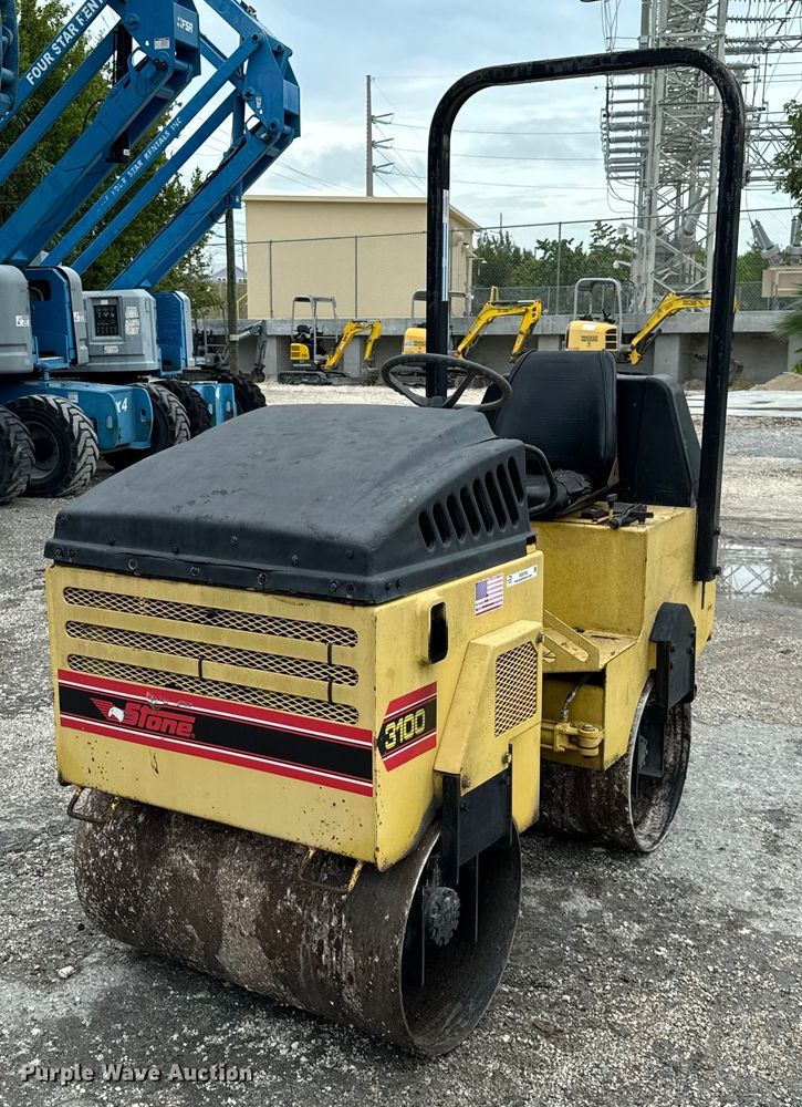 Stone  WP3100D double drum vibratory roller - OG9700