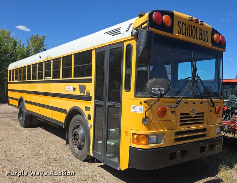 2004 IC FE300 school bus - DQ4570