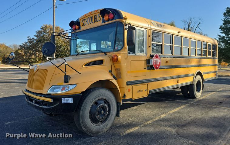 2007 IC CE200 school bus - DQ5272