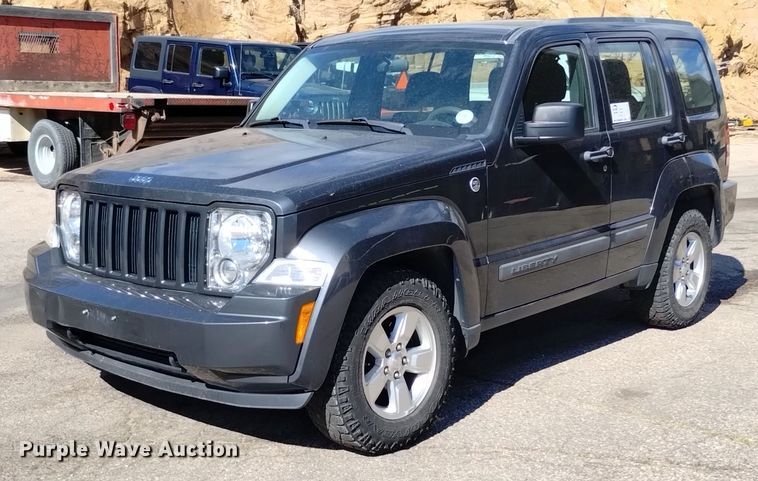 2011 Jeep Liberty SUV - DQ6195