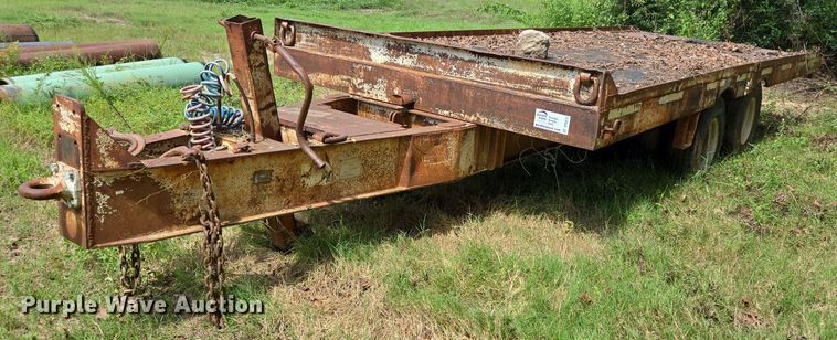 1989 Gooseneck tilt deck equipment trailer - DT5273