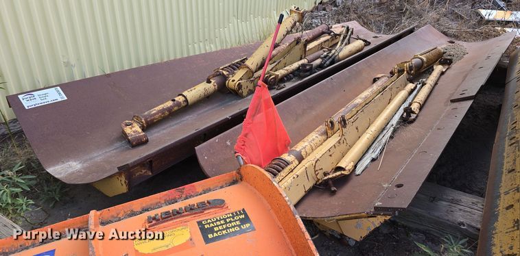 (2) motor grader wing blades - DW3870