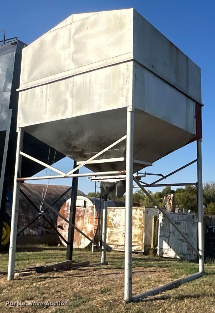 Grain bin - EG7847