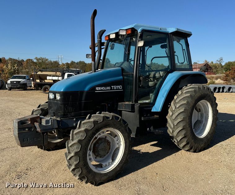 2000 New Holland  TS-110 MFWD Tractor  - EH7118