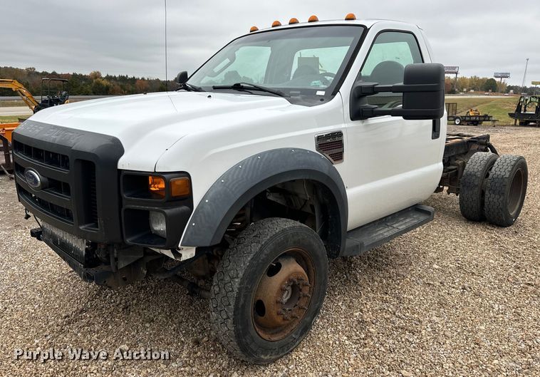 2008 Ford F550 XL truck cab and chassis - EH7169