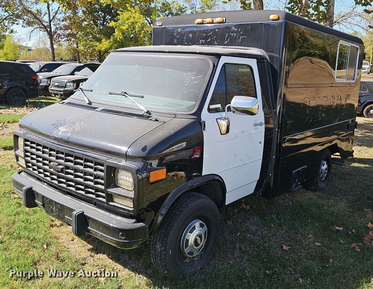 1993 Chevrolet G-Series utility van - EK0900
