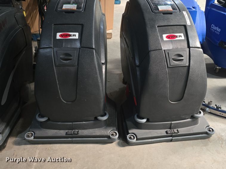 (2) Viper floor cleaners - EK2331