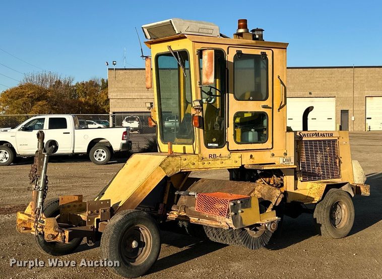 1997 Waldon  Sweep Master 250 broom - EN2545