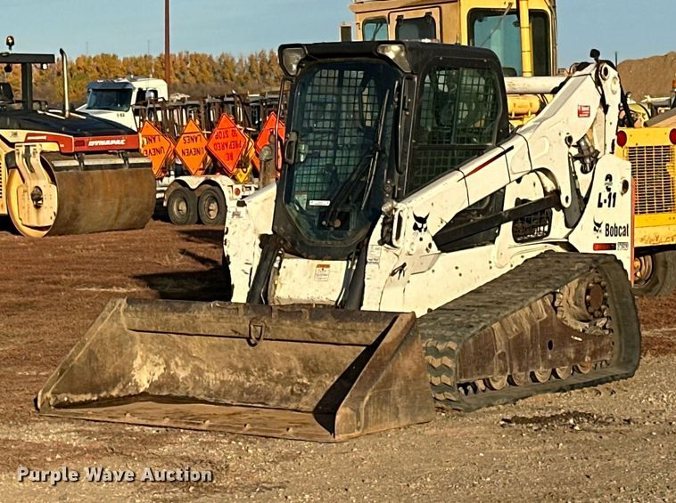 2012 Bobcat T750 tracked skid steer loader - EN2546