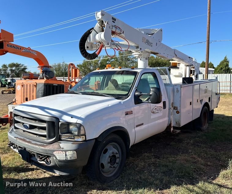 2004 Ford F550 Super Duty bucket truck - ER8093