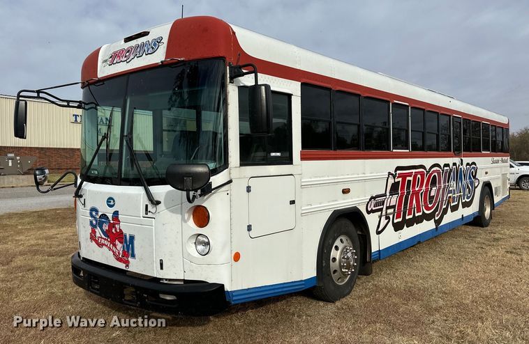 2013 Blue Bird All American  coach bus - ER8127