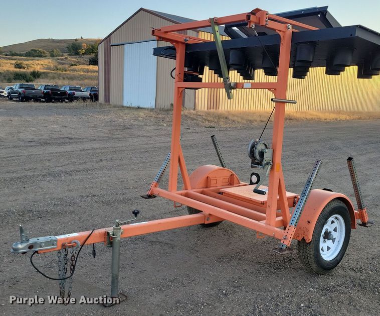 2010 Wanco WTSP arrow board trailer - JH9928