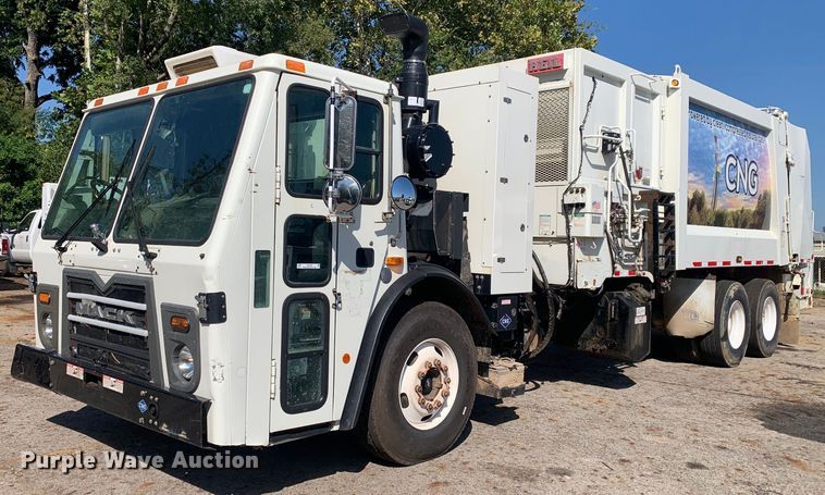 2015 Mack LEU633 refuse truck - JT9708