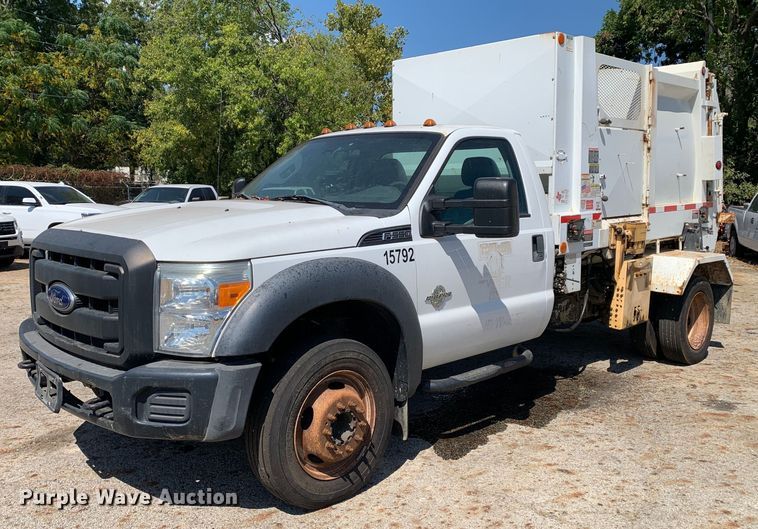 2015 Ford F550 refuse truck - JT9709