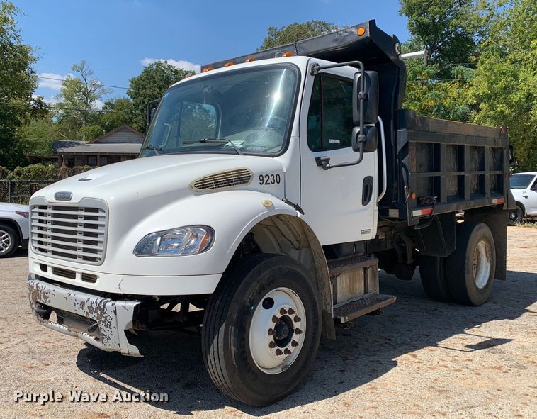 2009 Freightliner  Business Class M2 dump truck - JT9711