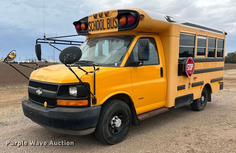 2007 Chevrolet Express G3500 school bus - MS9849