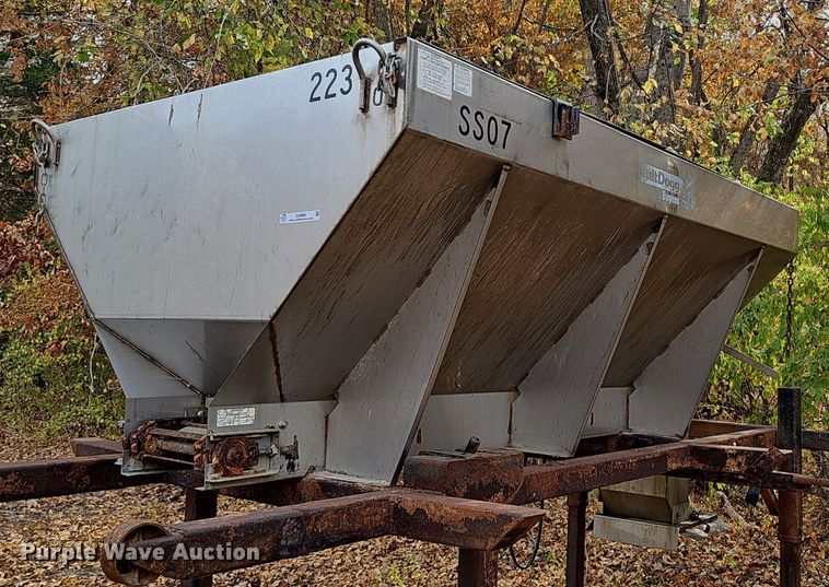 Buyers  Salt Dogg  spreader - OJ9006