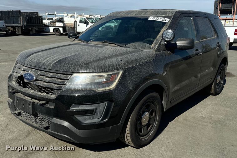 2016 Ford Explorer Police SUV - YA0085
