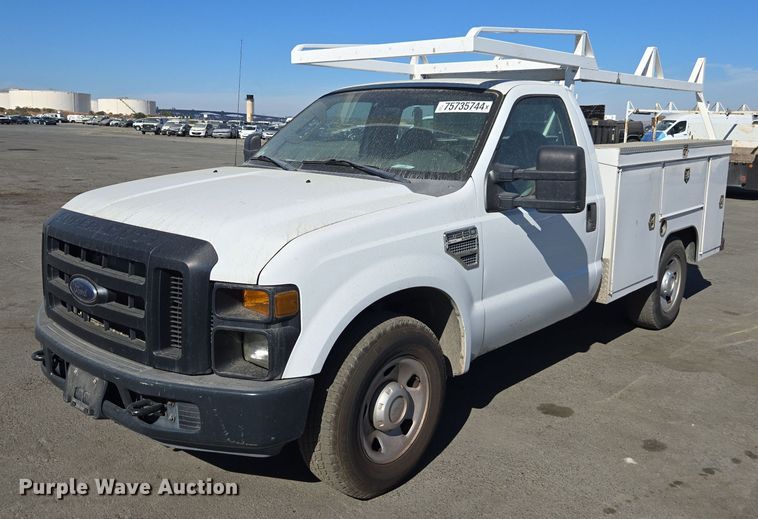 2009 Ford F250 Super Duty XL utility bed pickup truck - YA0096