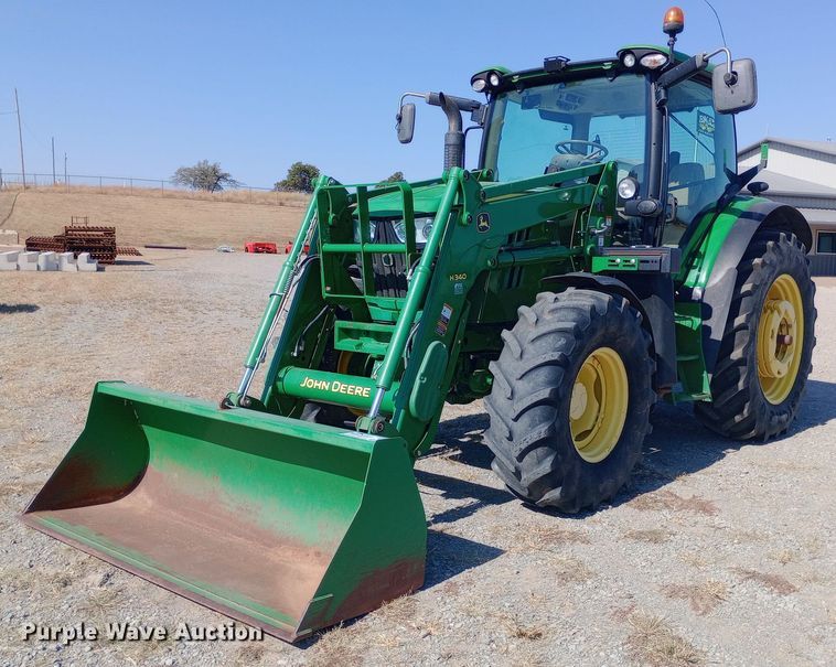 2015 John Deere 6125R MFWD tractor - DW0813