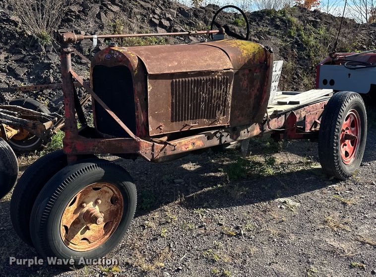 Shop built tractor - EN2517