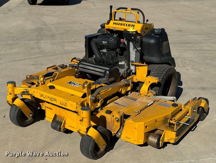 Hustler 939546 ZTR lawn mower - DU9485