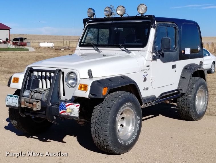 1997 Jeep Wrangler Sport SUV - DV6547