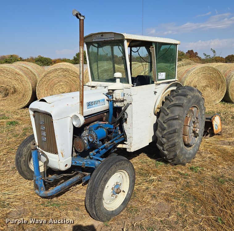 Ford  4000 tractor - EE8683