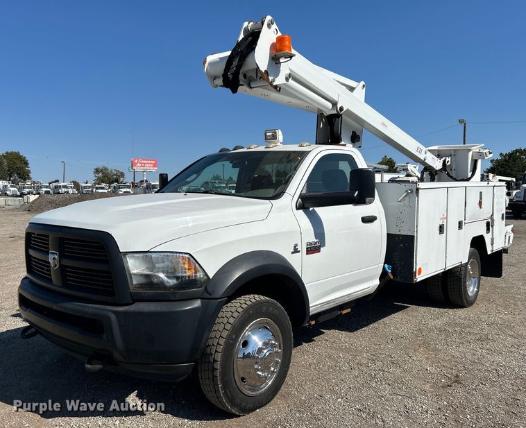 2012 Dodge Ram 4500HD bucket truck - EG2176