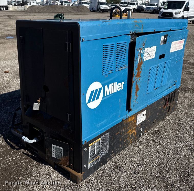 2007 Miller Big Blue Air Pak welder/generator - EG2206