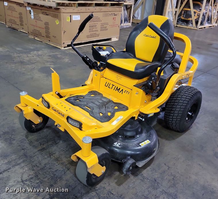 2022 Cub Cadet ZTI ZTR lawn mower - OH9299