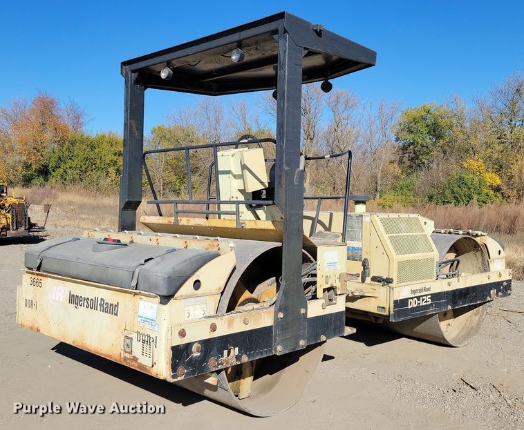 2010 Ingersoll Rand DD-125 double drum vibratory roller - DN3611