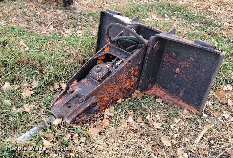 Stanley MB25000 skid steer breaker - DN3622