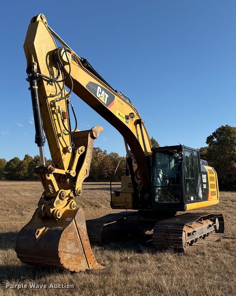 2017 Caterpillar  323F L excavator - DO7592