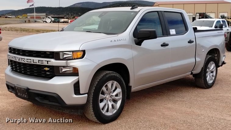 2022 Chevrolet Silverado 1500 Custom Crew Cab pickup truck - DQ6202