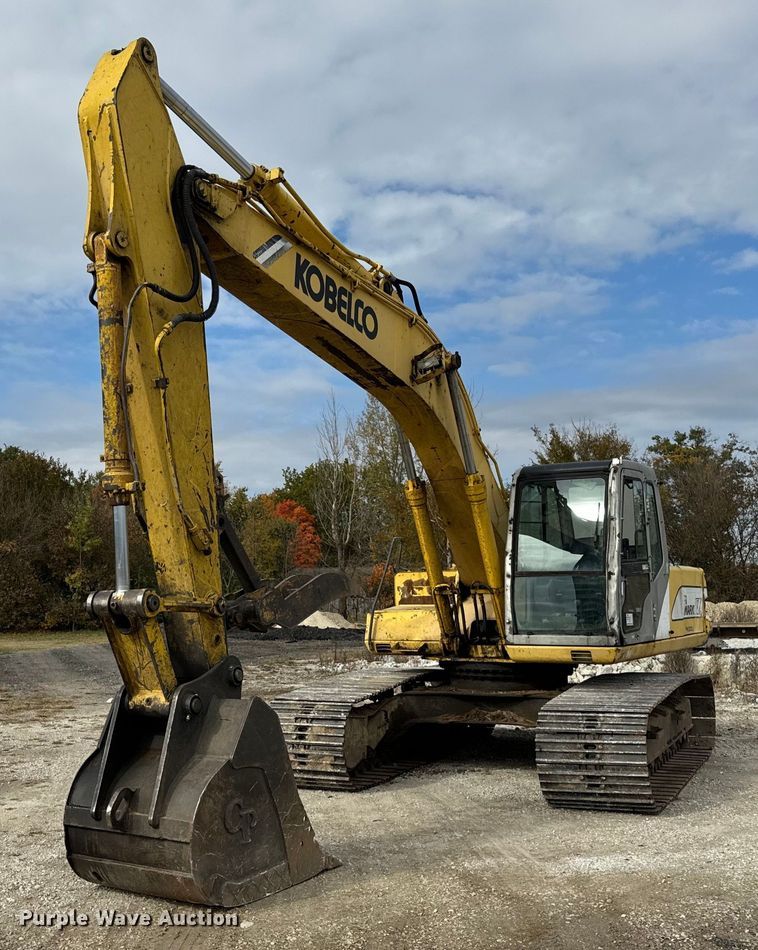 1998 Kobelco SK200LC excavator - DT2104