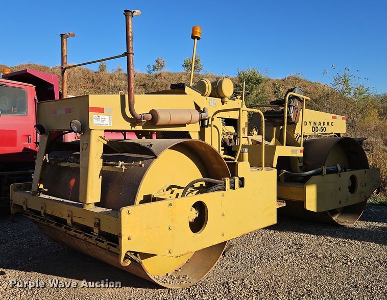 1985 Dynapac CC50A double drum vibratory roller - DW2299