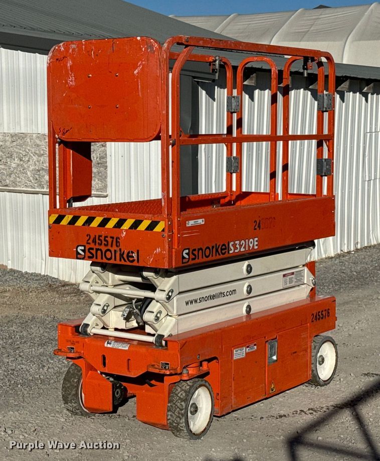 2020 Snorkel S3219E scissor lift - DX0573