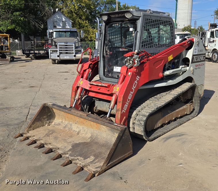 2018 Takeuchi TL12R-2 tracked skid steer loader - EE8617