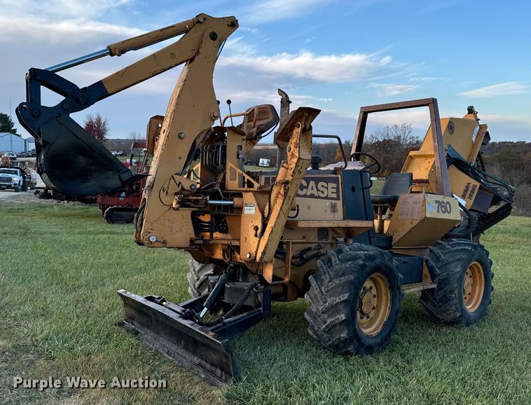 Case 760 rock saw - EG6823