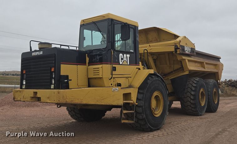 2001 Caterpillar D400E Series II haul truck - EG9916