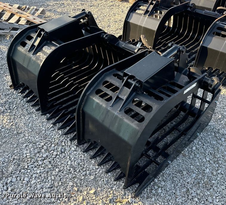 Prime Commercial 68" W skid steer grapple bucket - EH7195