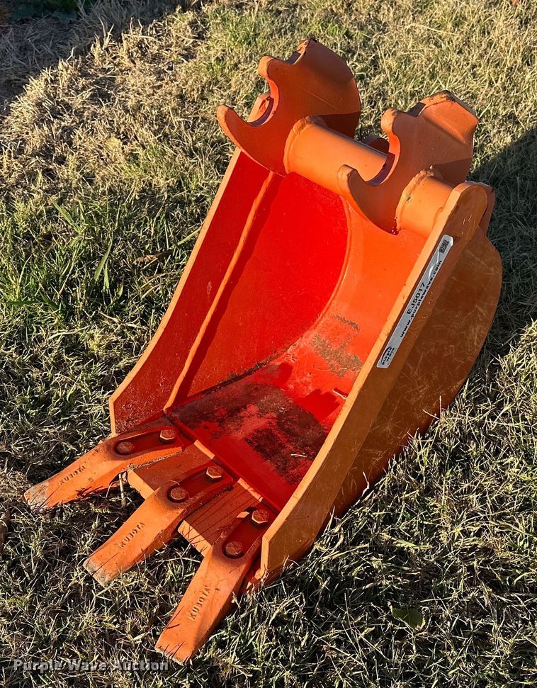 Kubota  BT1971 excavator bucket - EJ5017