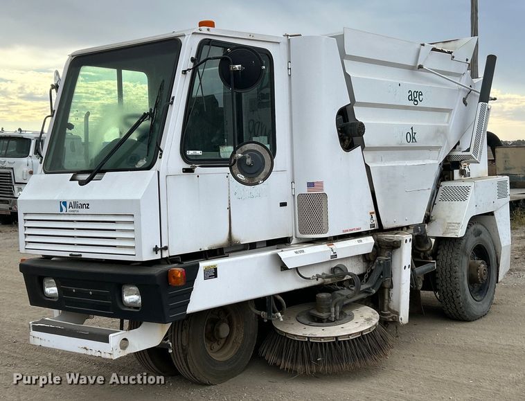 2008 Allianz 3000 street sweeper - EK3601