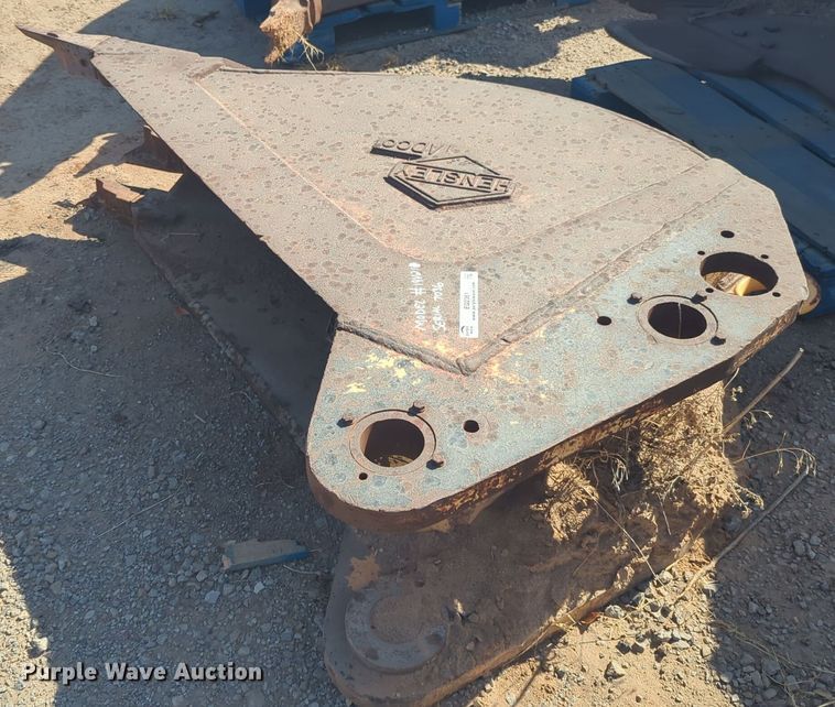 Hensley v-bottom excavator bucket - EQ2361