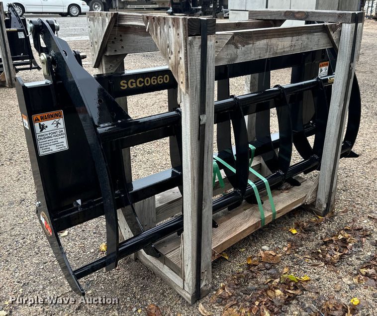 Land Pride SGC0660 skid steer grapple bucket - MS9929