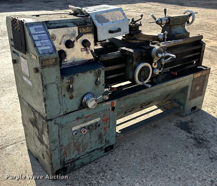 Victor 1640 metal lathe - NQ9032