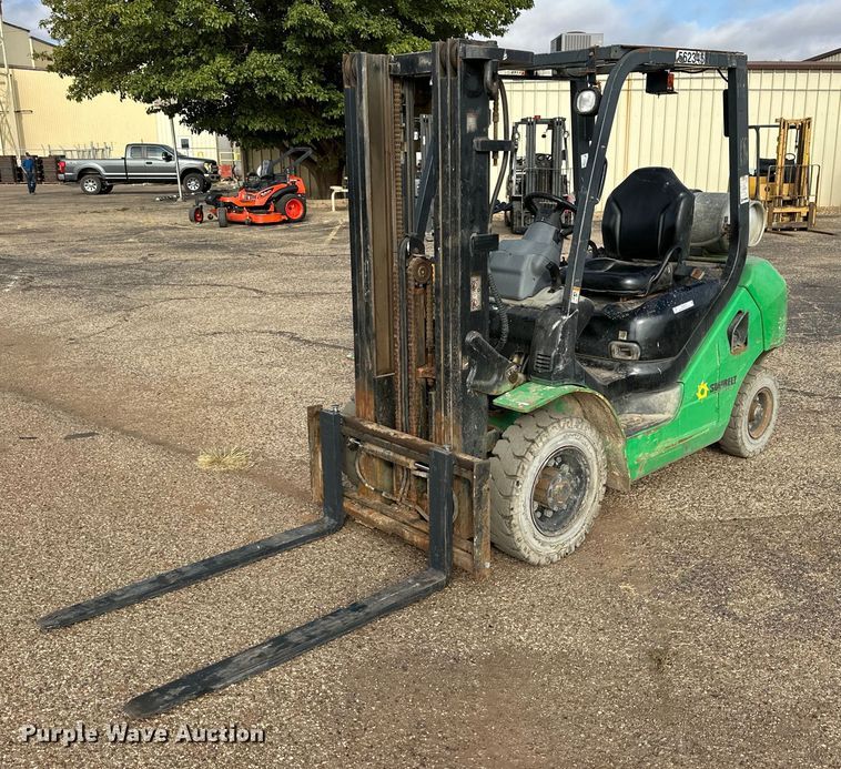 2013 Komatsu FG25T-16 forklift - NQ9033