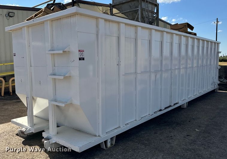 Roll-off dumpster - NQ9045